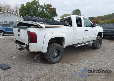 2010 Chevrolet Silverado 1500 Lt z USA, uszkodzony, nr VIN 1GCSKSE39AZ258676